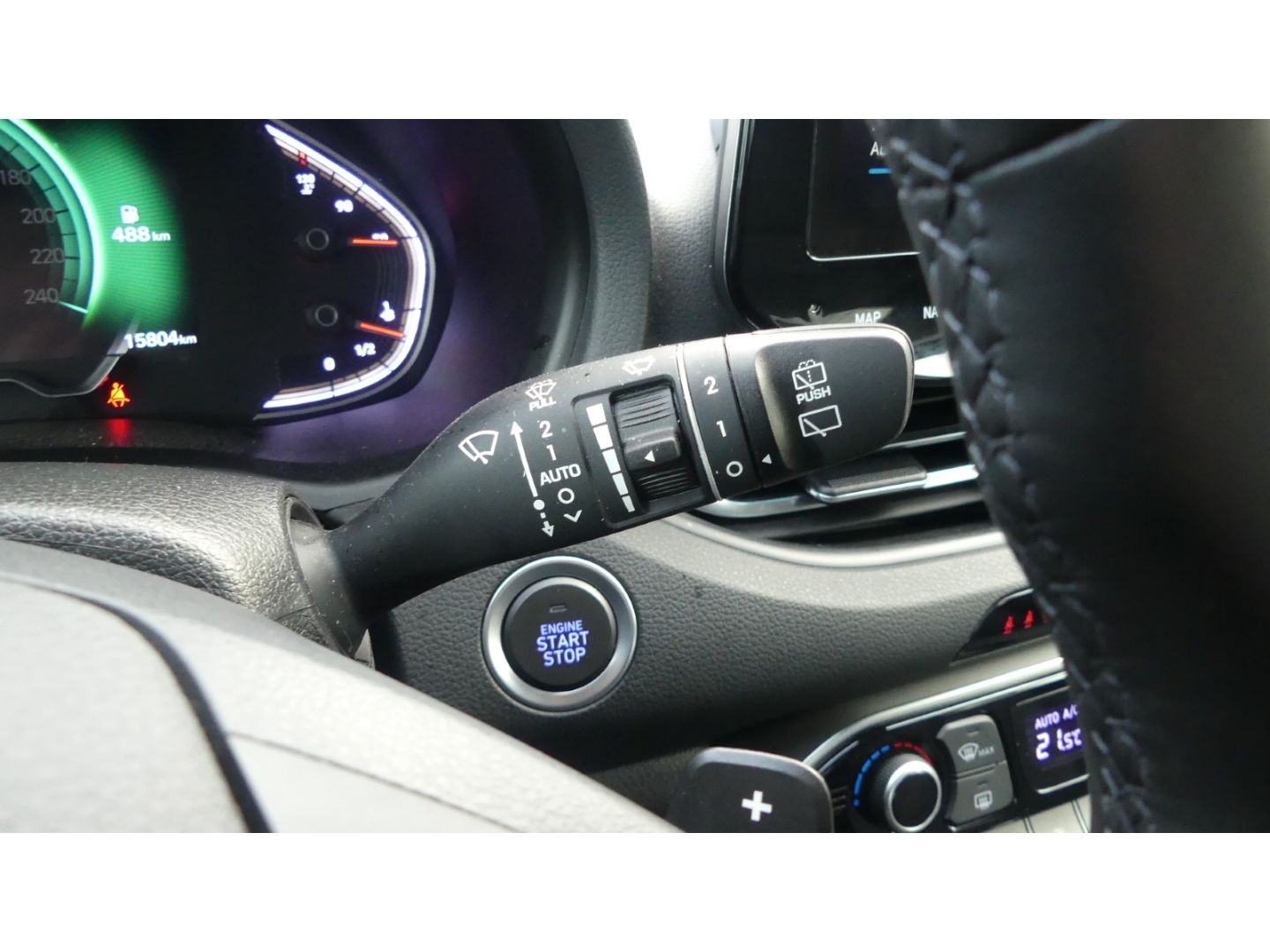 Fahrzeugabbildung Hyundai i30 Edition 30+ Mild-Hybrid 1.5 T-GDI Navi LED-L