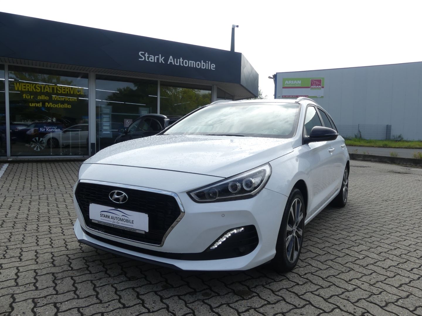 Hyundai i30cw 1.6 CRDI DCT YES!+ Navigation Sitzheizung