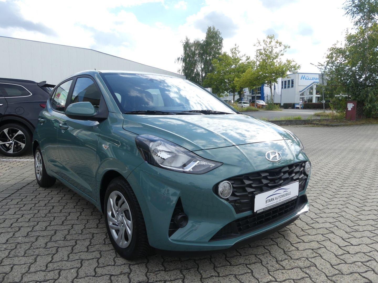 Fahrzeugabbildung Hyundai i10 Select 1.0 Klima Allwetterreifen Bluetooth T